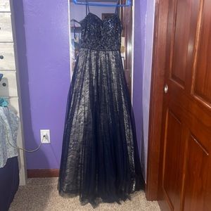 Beautiful brand new navy blue prom dress